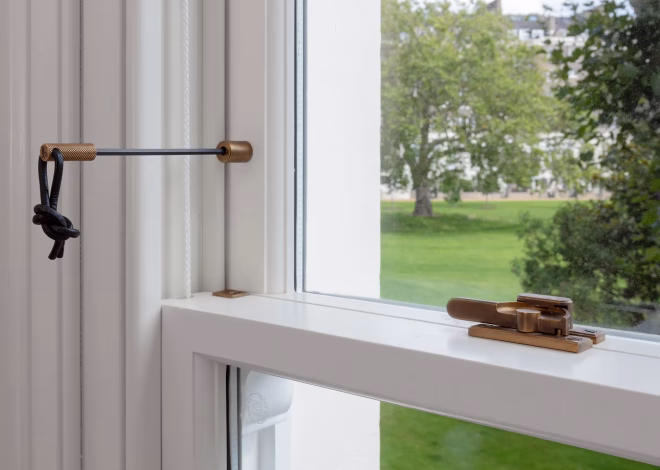 Reachable Window Hardware Ideas for Easier Opening and Closing